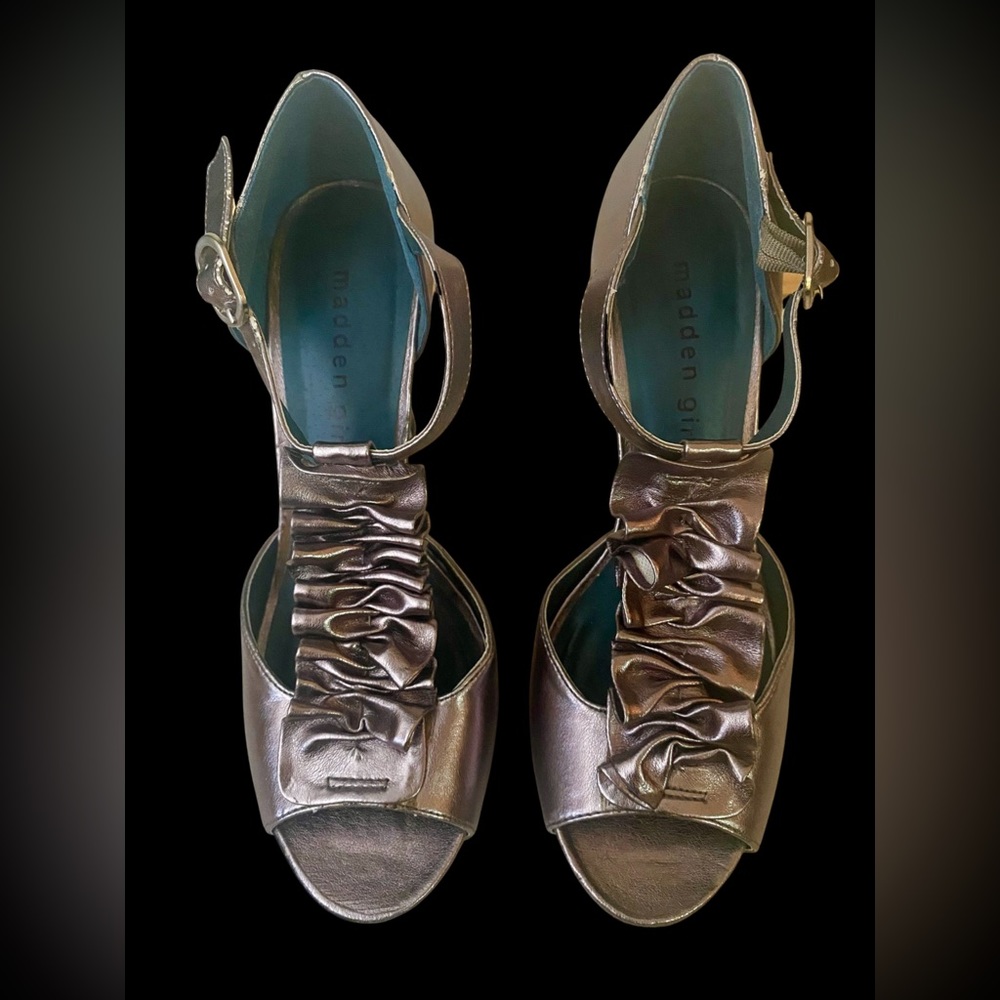 MADDEN GIRL 🪩 Setra | Platform Heel Open Toe Ankle Strap Pewter Women’s Size 8